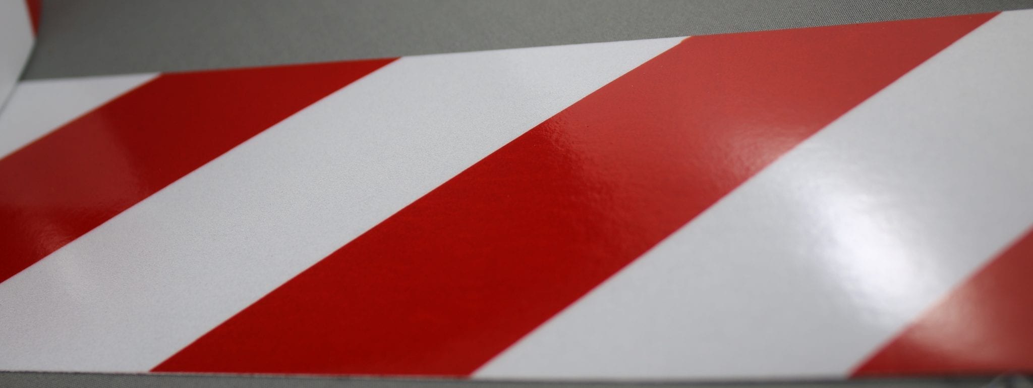 3M Red/White Class 2 (3200 Series) Reflective Tape – RIGHT - Image 5