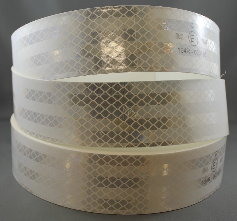 3M White (997-10) Diamond Grade Class 1 Flexible Reflective Tape - Image 2