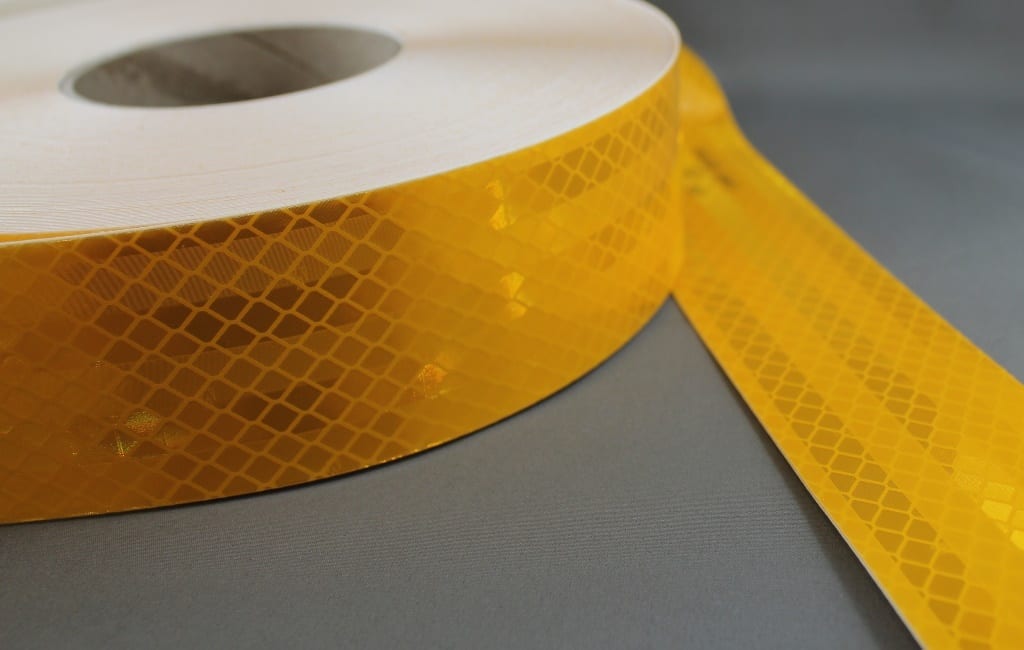 3M Yellow (997-71) Diamond Grade Class 1 Flexible Reflective Tape - Image 4