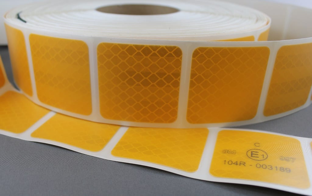 3M Yellow (997-71S) Diamond Grade Class 1 Flexible Reflective Tape Segmented - Image 6