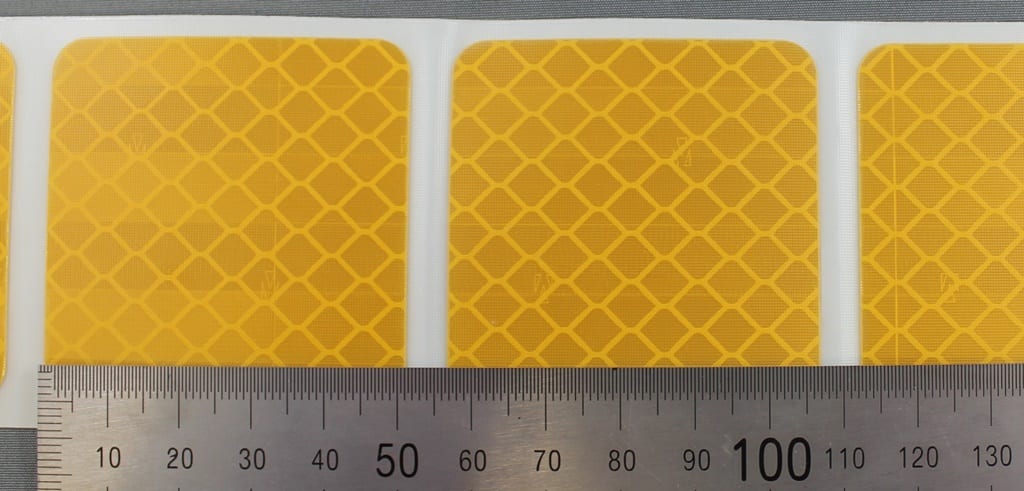 3M Yellow (997-71S) Diamond Grade Class 1 Flexible Reflective Tape Segmented - Image 3