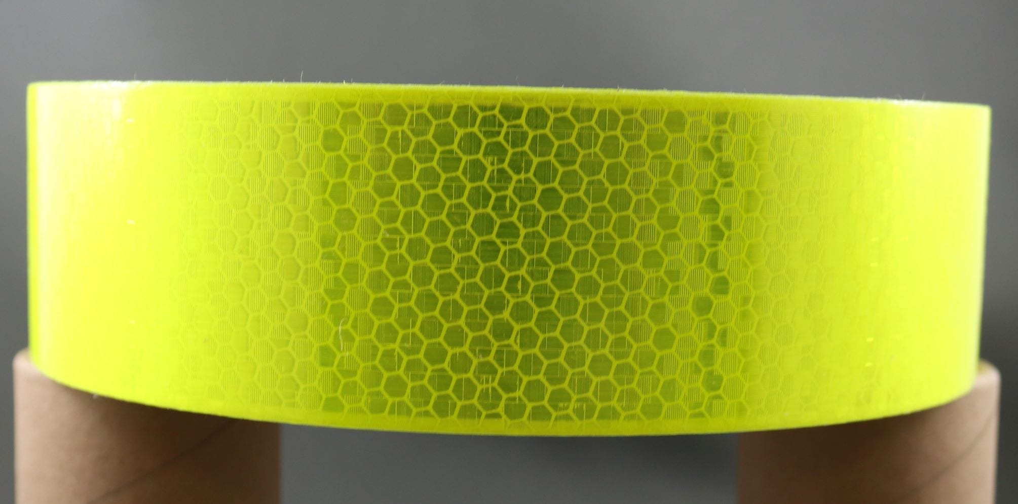 Avery Fluoro Yellow Green (T-11513) OmniCube Class 1 Reflective Tape - Image 2