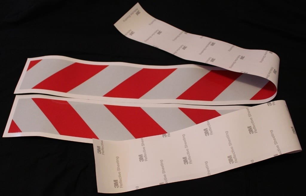3M Class 2 Reflective Tape - Left & Right Direction 1.15m Pairs - Image 3