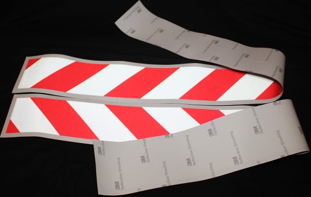 3M Class 2 Reflective Tape - Left & Right Direction 1.15m Pairs - Image 2