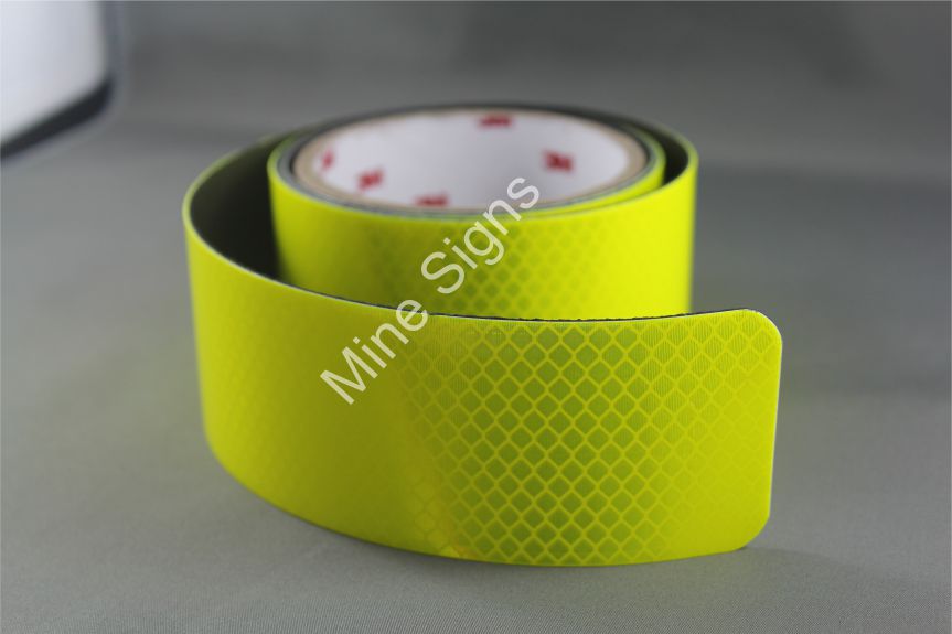 3M Diamond Grade Class 1 Reflective with Magnetic Backing (FYG Roll) - Image 2