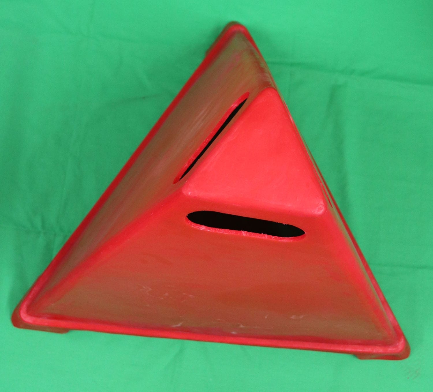 Pyramid Signs - 600mm High - Image 9