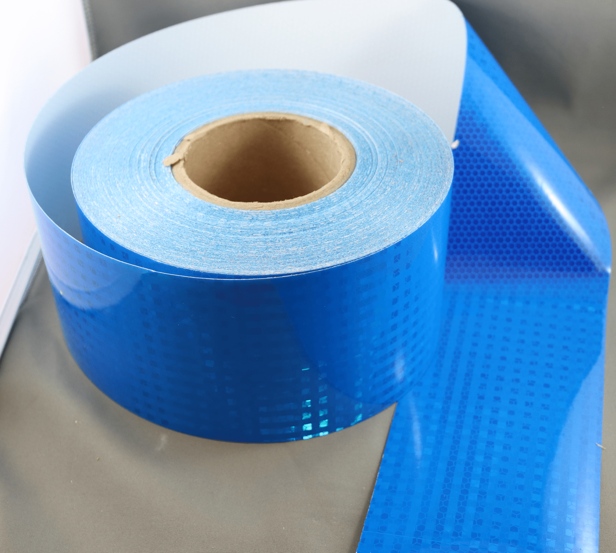 Avery Blue (T6505) Class 1 Reflective Tape - Image 4