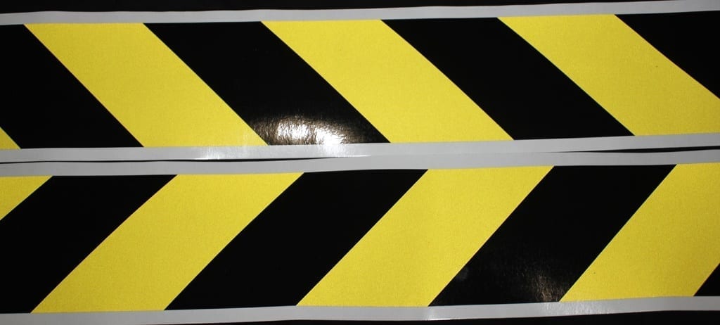 3M Class 2 Reflective Tape - Left & Right Direction 1.15m Pairs - Image 16