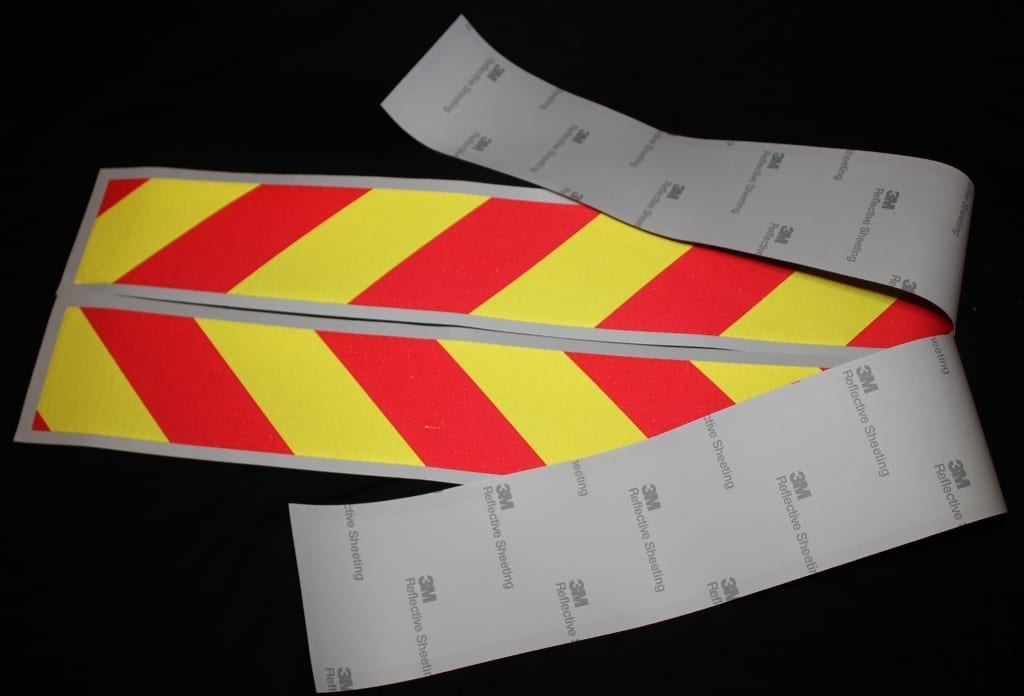 3M Class 2 Reflective Tape - Left & Right Direction 1.15m Pairs - Image 8
